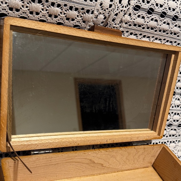 Hand-Carved Wooden Keepsake Box with Dovetail Corners, Scenic Inlay and Mirror - Picture 5 of 16